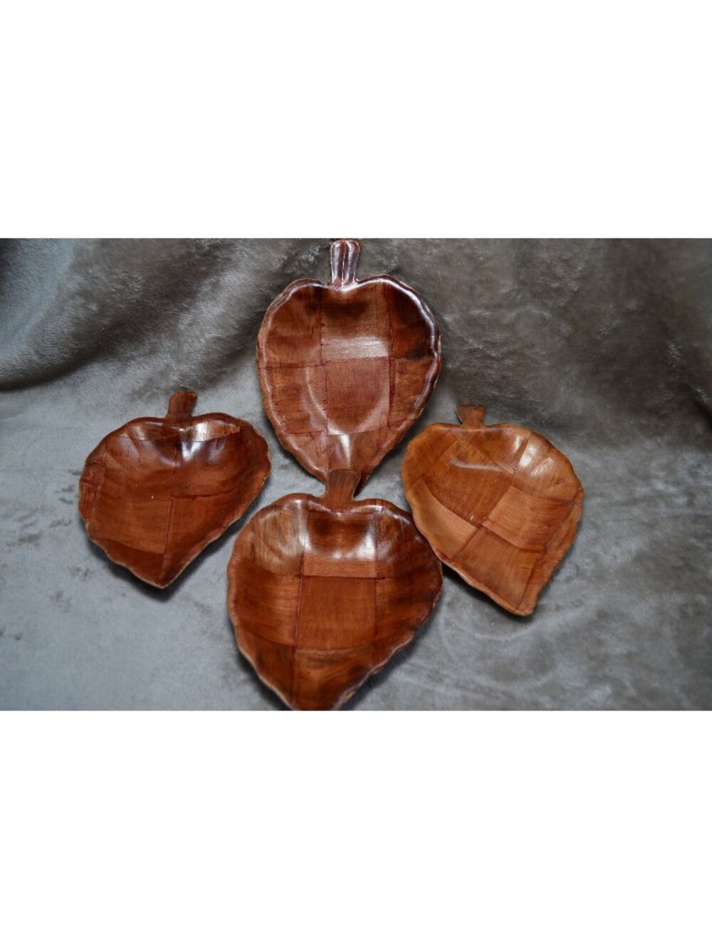 Vintage Woven Wood Leaf Bowls Set of 4 MCM Retro Cottagecore Dish Tiki Party